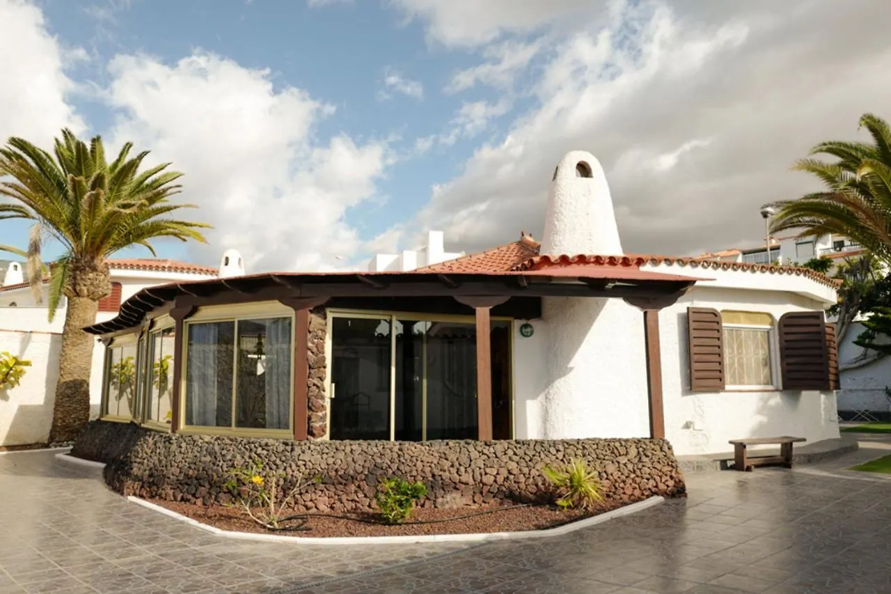 Контакты Amazing Garden Villa